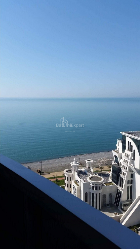 דירה 28 מ"ר - שריף חימשיאשווילי, Batumi, גאורגיה