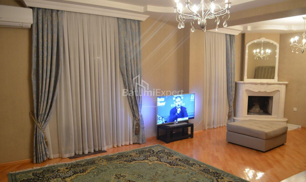 דירה 160 מ"ר - זוראבה גורגילדזה, Batumi, גאורגיה
