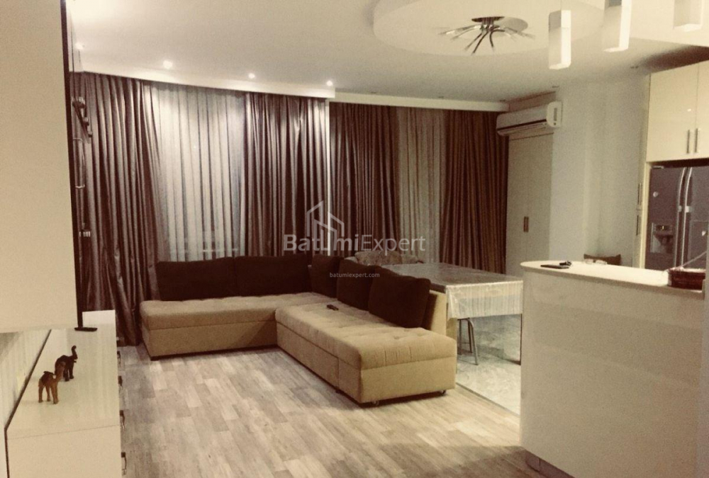 דירה 150 מ"ר - וכטנג גורגסלי, Batumi, גאורגיה