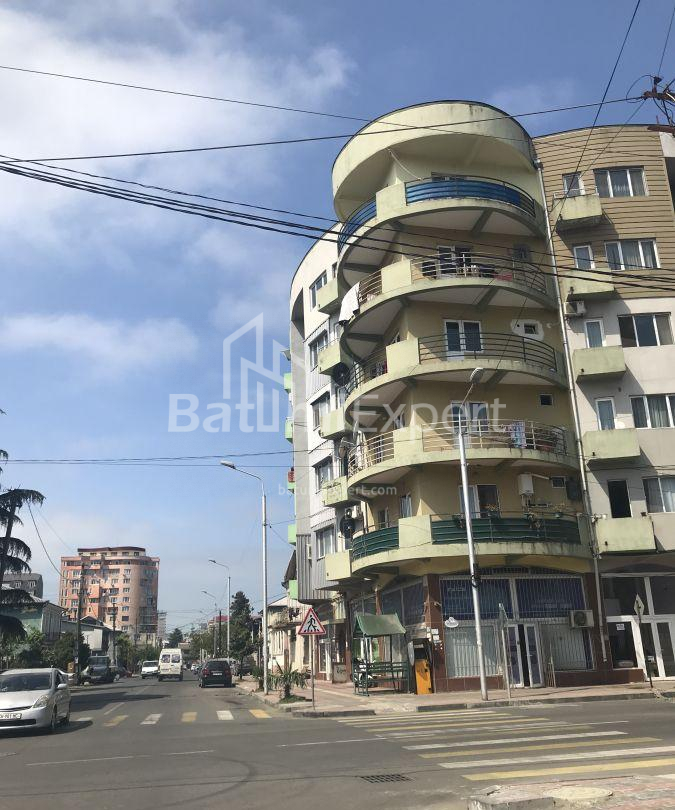 דירה 80 מ"ר - פיטר צ'ייקובסקי, Batumi, גאורגיה