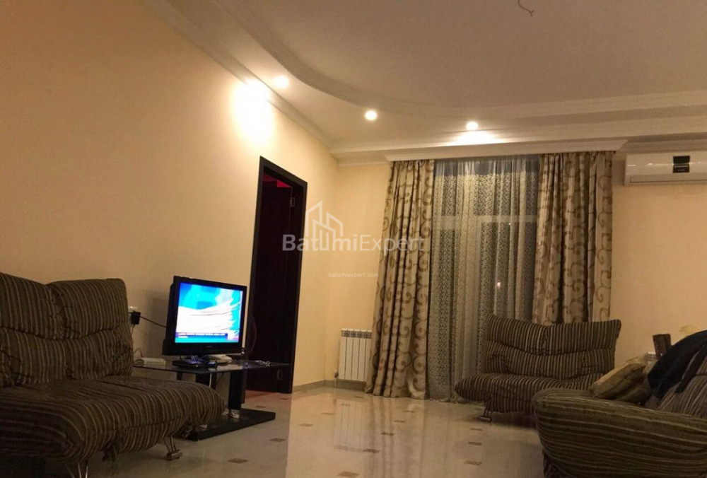 דירה 70 מ"ר - איבן ג'אוואחישווילי, Batumi, גאורגיה