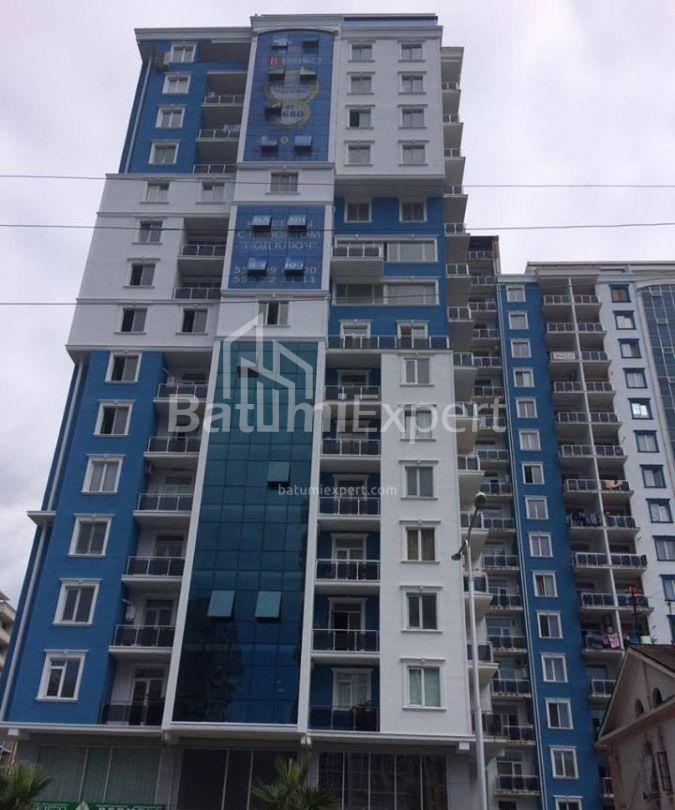 דירה 93 מ"ר - ניקו פירוסמני, Batumi, גאורגיה