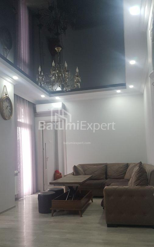 דירה 75 מ"ר - מיכאיל לרמונטוב, Batumi, גאורגיה
