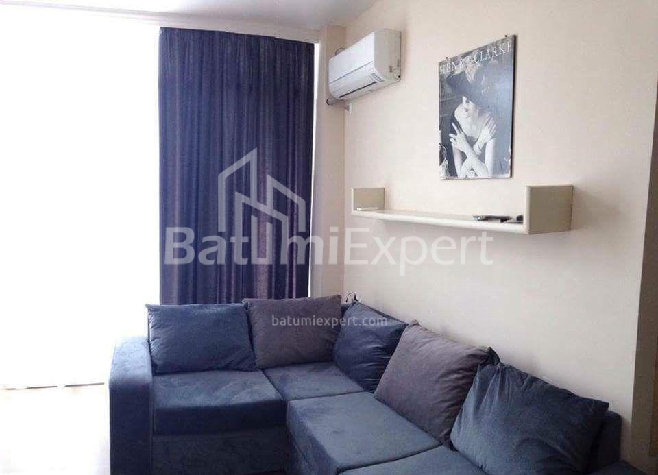 דירה 27 מ"ר - שריף חימשיאשווילי, Batumi, גאורגיה