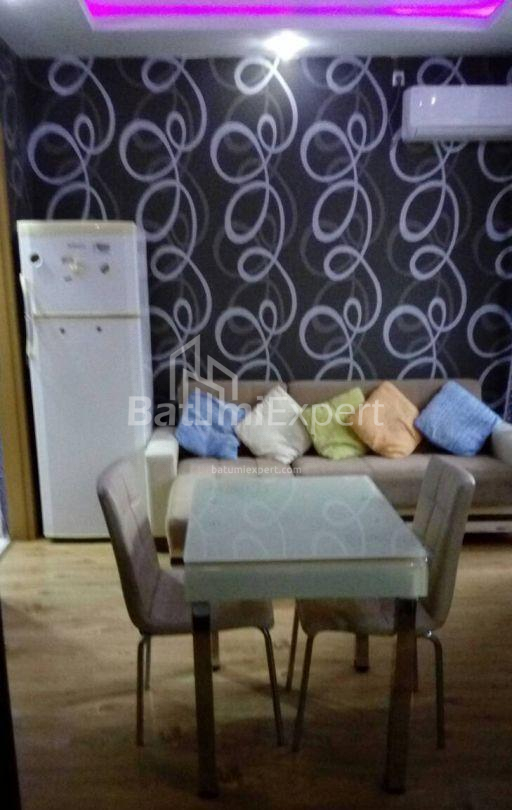 דירה 32 מ"ר - שריף חימשיאשווילי, Batumi, גאורגיה