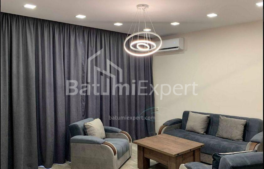 דירה 56 מ"ר - דוד אגמשנבלי, Batumi, גאורגיה