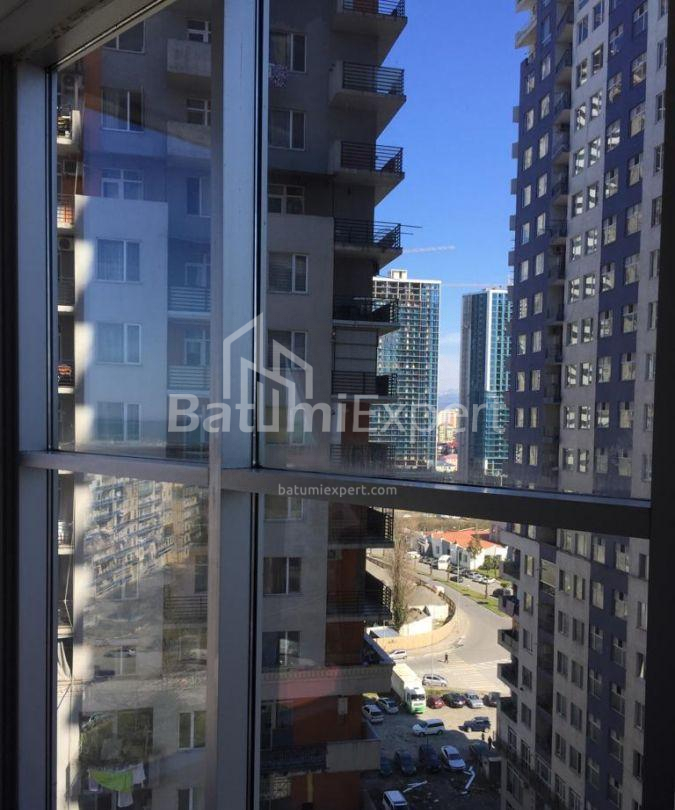 דירה 70 מ"ר - ניקו פירוסמני, Batumi, גאורגיה