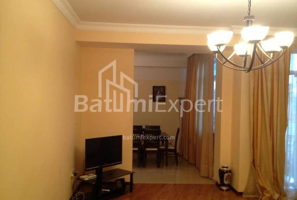 דירה 100 מ"ר - יוריבסקאיה, Batumi, גאורגיה