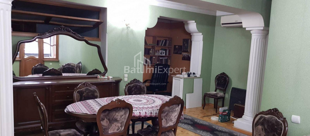 דירה 90 מ"ר - וכטנג גורגסלי, Batumi, גאורגיה