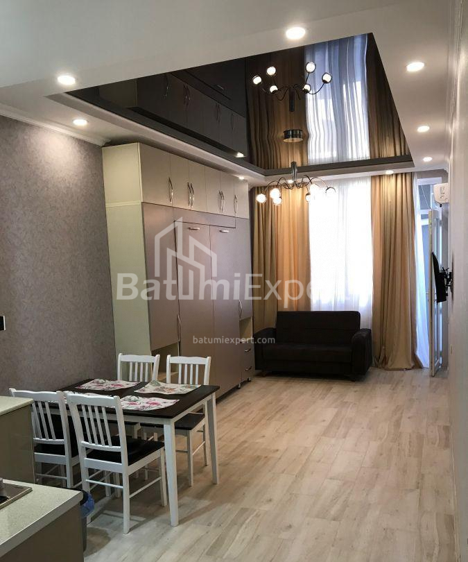 דירה 34 מ"ר - שריף חימשיאשווילי, Batumi, גאורגיה