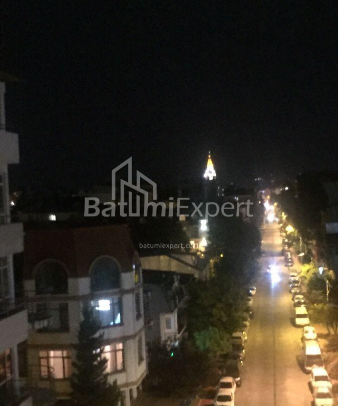 דירה 90 מ"ר - וכטנג גורגסלי, Batumi, גאורגיה