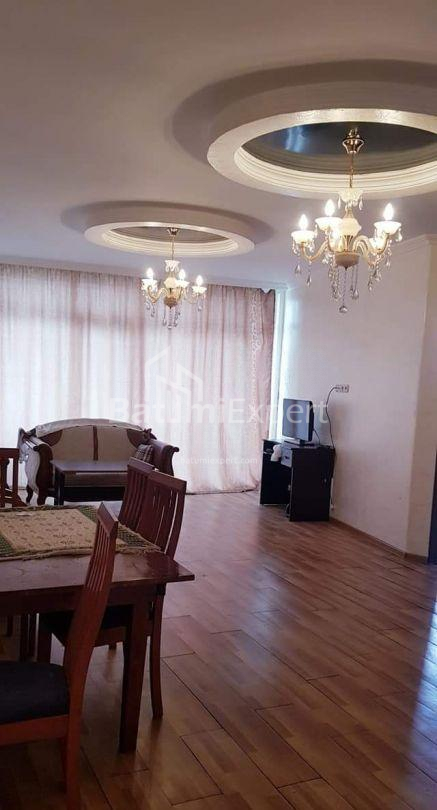 דירה 137 מ"ר - יוסף קובלדזה, Batumi, גאורגיה