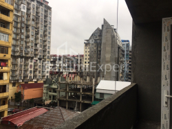 דירה 1-комн 70.4 m² - וכטנג גורגסלי, Batumi