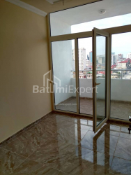 דירה 72 מ"ר - פטרה מליקשווילי, Batumi, גאורגיה
