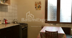 דירה 200 מ"ר - צביאדה גמסחורדיה, Batumi, גאורגיה