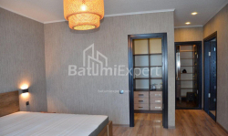 דירה 82 מ"ר - ניקו פירוסמני, Batumi, גאורגיה