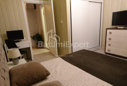 דירה 3-комн 90 m² - ניקו פירוסמני, Batumi