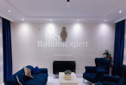 דירה 4-комн 86 m² - אלכסנדרה פושקין, Batumi