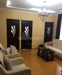 דירה 4-комн 98 m² - זוראבה גורגילדזה, Batumi