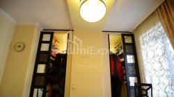דירה 4-комн 93 m² - וכטנג גורגסלי, Batumi