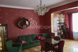 דירה 3-комн 132 m² - המלך פרנבאז, Batumi