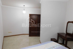 דירה 90 מ"ר - זוראבה גורגילדזה, Batumi, גאורגיה