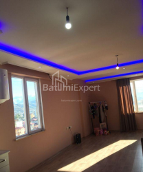 דירה 40 מ"ר - דוד אגמשנבלי, Batumi, גאורגיה