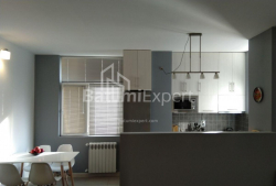 דירה 3-комн 80 m² - אלכסנדרה פושקין, Batumi
