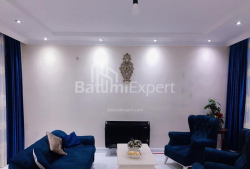 דירה 5-комн 86 m² - אלכסנדרה פושקין, Batumi