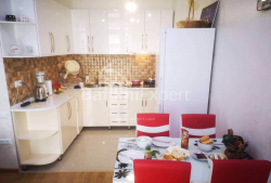 דירה 100 מ"ר - שריף חימשיאשווילי, Batumi, גאורגיה
