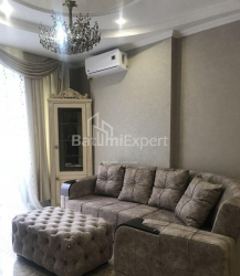 דירה 39 מ"ר - ניקו פירוסמני, Batumi, גאורגיה