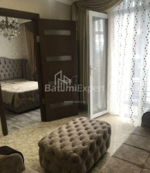 דירה 39 מ"ר - ניקו פירוסמני, Batumi, גאורגיה