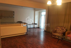 דירה 120 מ"ר - זוראבה גורגילדזה, Batumi, גאורגיה