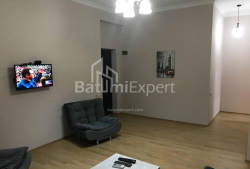 דירה 2-комн 77 m² - המלך פרנבאז, Batumi