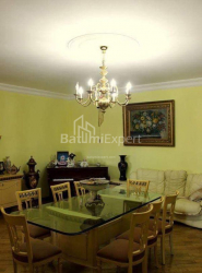 דירה 4-комн 135 m² - יוריבסקאיה, Batumi