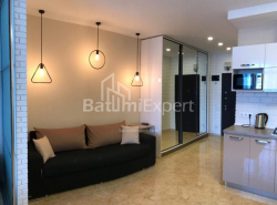 דירה 42 מ"ר - ניקו פירוסמני, Batumi, גאורגיה