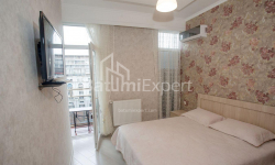דירה 5-комн 136 m² - זוראבה גורגילדזה, Batumi