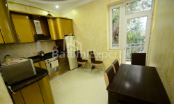 דירה 4-комн 95 m² - ניקו פירוסמני, Batumi