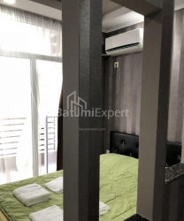 דירה 31 מ"ר - ניקו פירוסמני, Batumi, גאורגיה