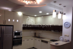 דירה 152 מ"ר - וכטנג גורגסלי, Batumi, גאורגיה
