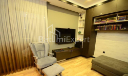 דירה 3-комн 100 m² - זוראבה גורגילדזה, Batumi