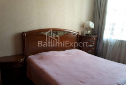 דירה 4-комн 80 m² - יוריבסקאיה, Batumi