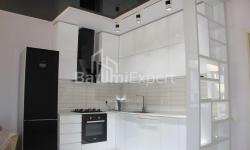 דירה 3-комн 80 m² - זוראבה גורגילדזה, Batumi