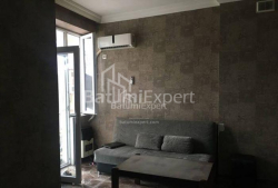 דירה 2-комн 46 m² - גנרל אסלן אבשידזה, Batumi