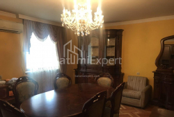 דירה 4-комн 93 m² - יוריבסקאיה, Batumi