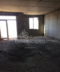 דירה 3-комн 63 m² - ג'ורג' ליאונידזה, Batumi