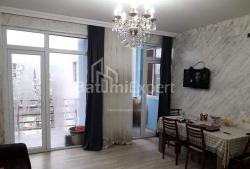 דירה 4-комн 88 m² - ג'ורג' ליאונידזה, Batumi