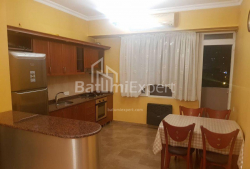 דירה 3-комн 100 m² - יוריבסקאיה, Batumi