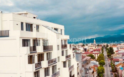 דירה 75 מ"ר - וכטנג גורגסלי, Batumi, גאורגיה