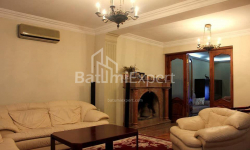 דירה 140 מ"ר - המלך פרנבאז, Batumi, גאורגיה